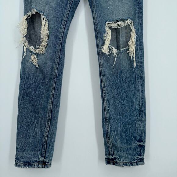 ALEXANDER WANG 003 Boyfriend Jeans Distressed Knee Rip in Light Indigo Aged - Picture 4 of 11